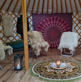 De Sela Yurt in De Glind, ingericht voor de cursus